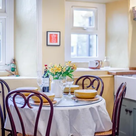 2 Bed In Oc-m30674 Hebden