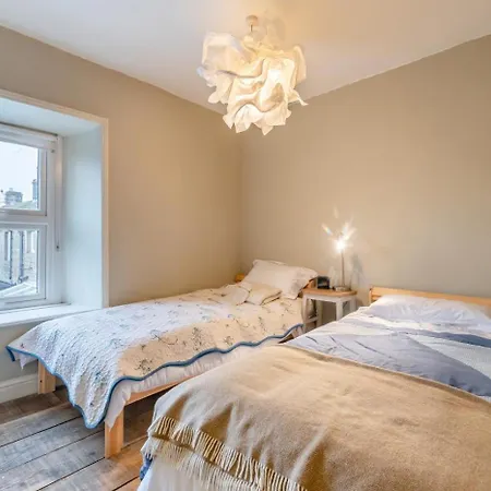 2 Bed In Oc-m30674 * Hebden