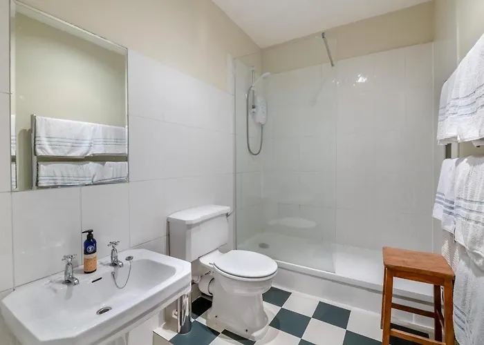 2 Bed In Oc-m30674 Vakantiehuis