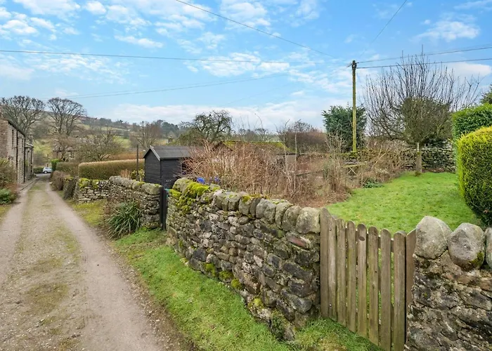 2 Bed In Oc-m30674 Vakantiehuis *